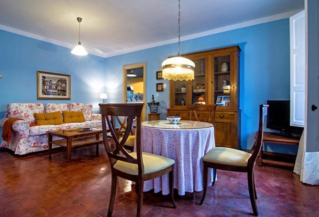 Apartamento En Un Dormitorio En Plaza Alfaro Севилья Экстерьер фото